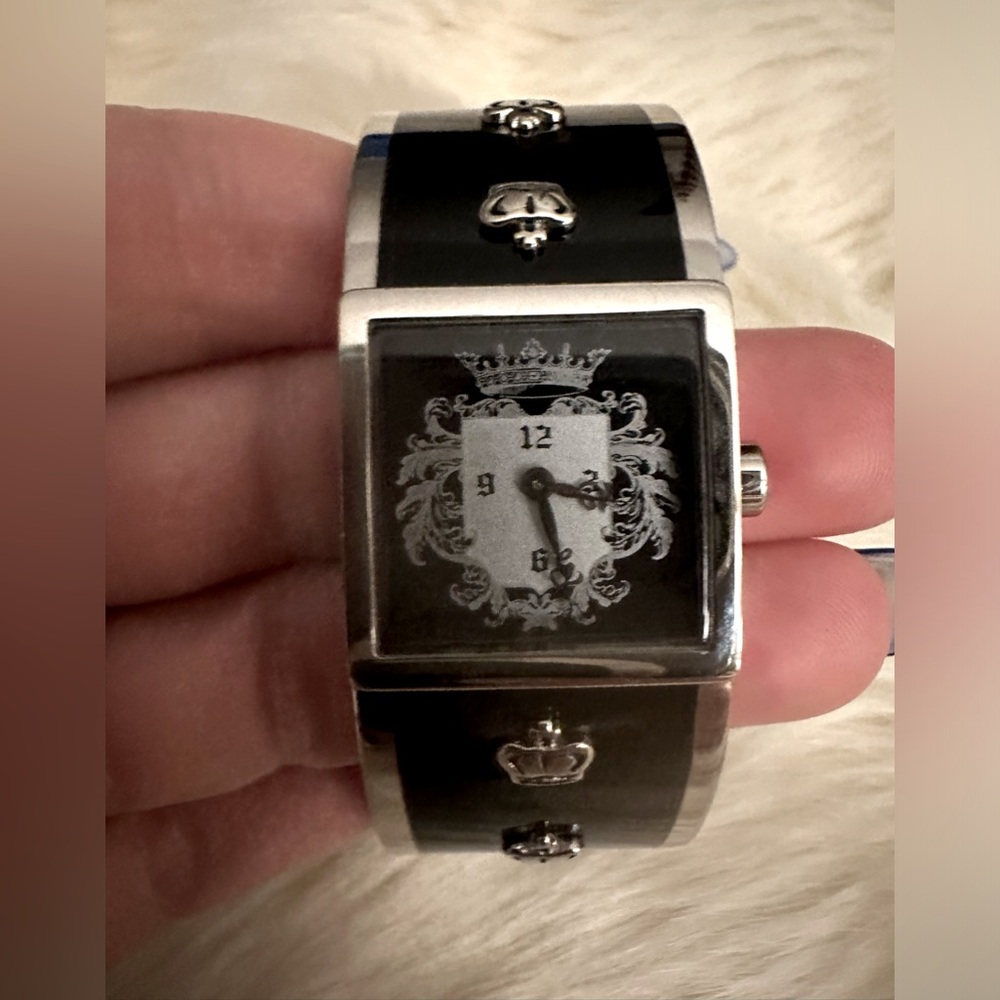 VINTAGE JUICY COUTURE BRACELET WATCH. EXCELLENT CONDITION